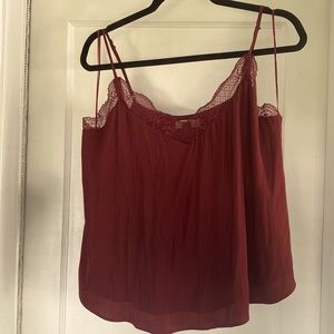 Allison Joy Kiera Scalloped Lace Cami in Burgundy size L